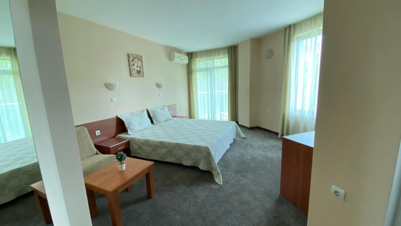 Hotel L&B- Free Parking Slantchev Briag Extérieur photo
