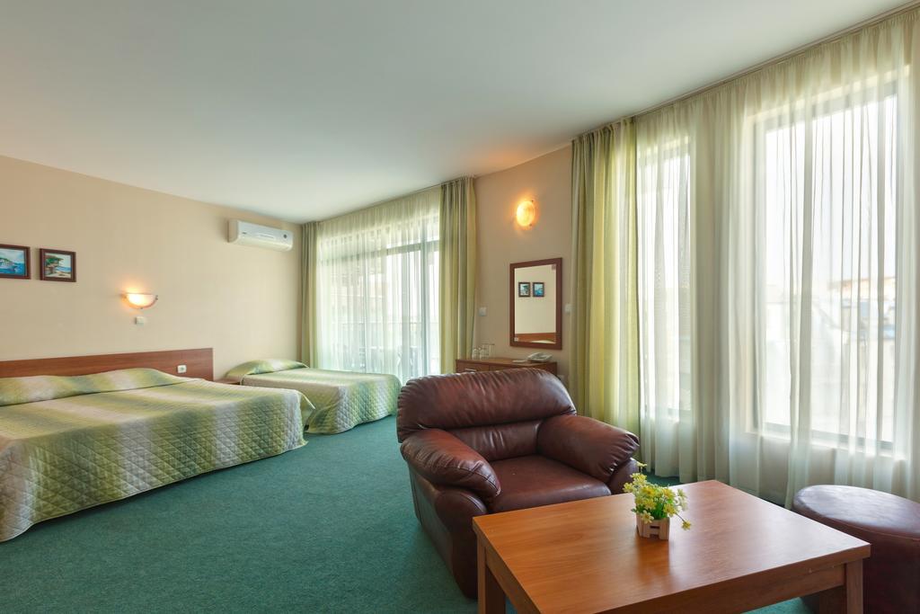 Hotel L&B- Free Parking Slantchev Briag Extérieur photo